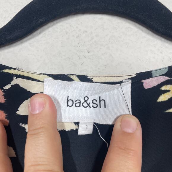 Ba&sh 1/Small Leaf Print Puff Sleeves Top Blouse Black Tan Pullover V Neck - Picture 6 of 9